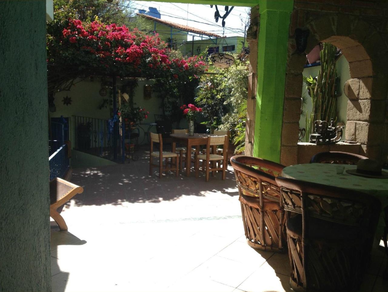 Casa Papaya San Miguel Hotel Сан Мигел де Аленде Екстериор снимка